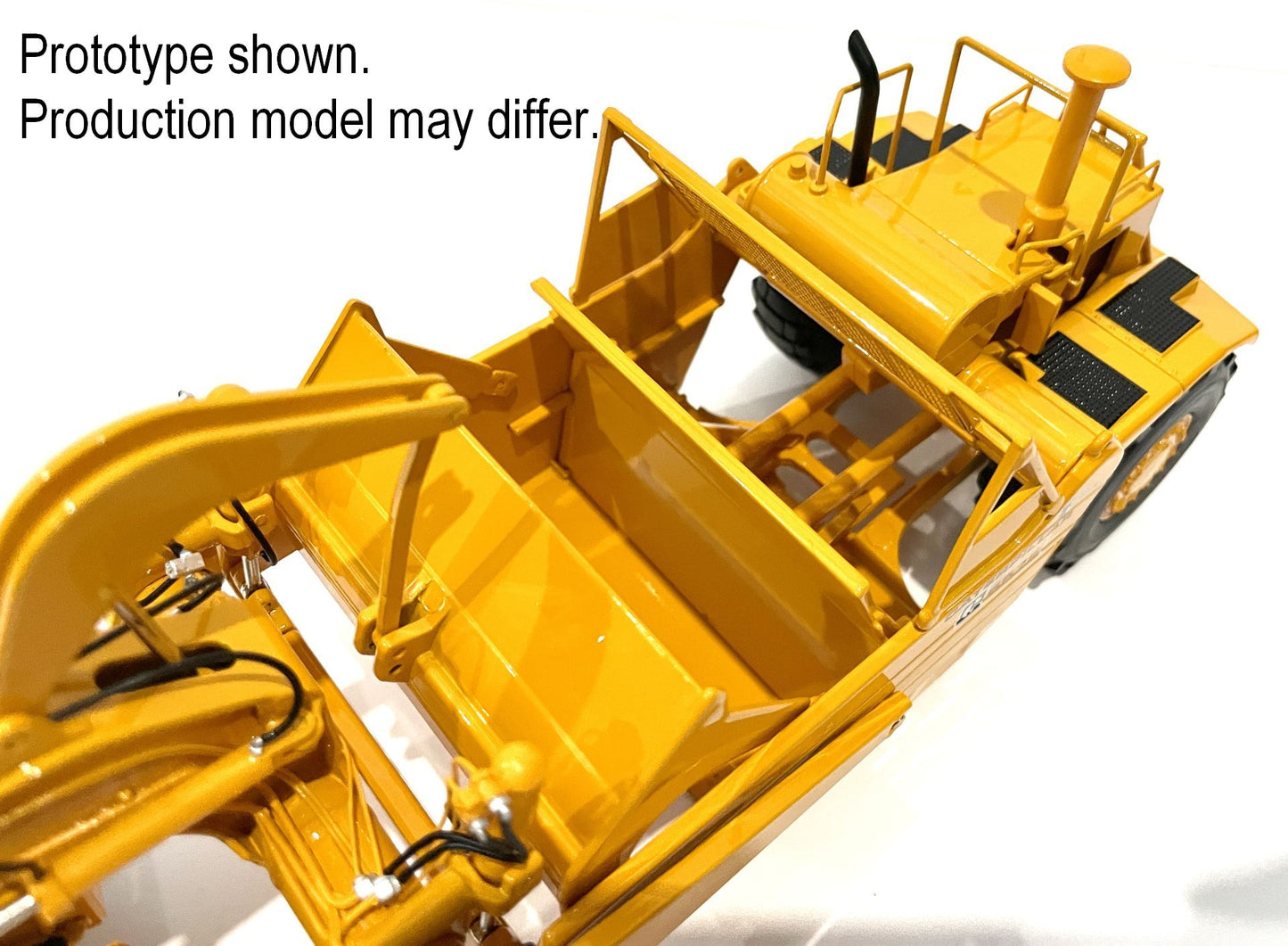 CCM CAT 657E Scraper