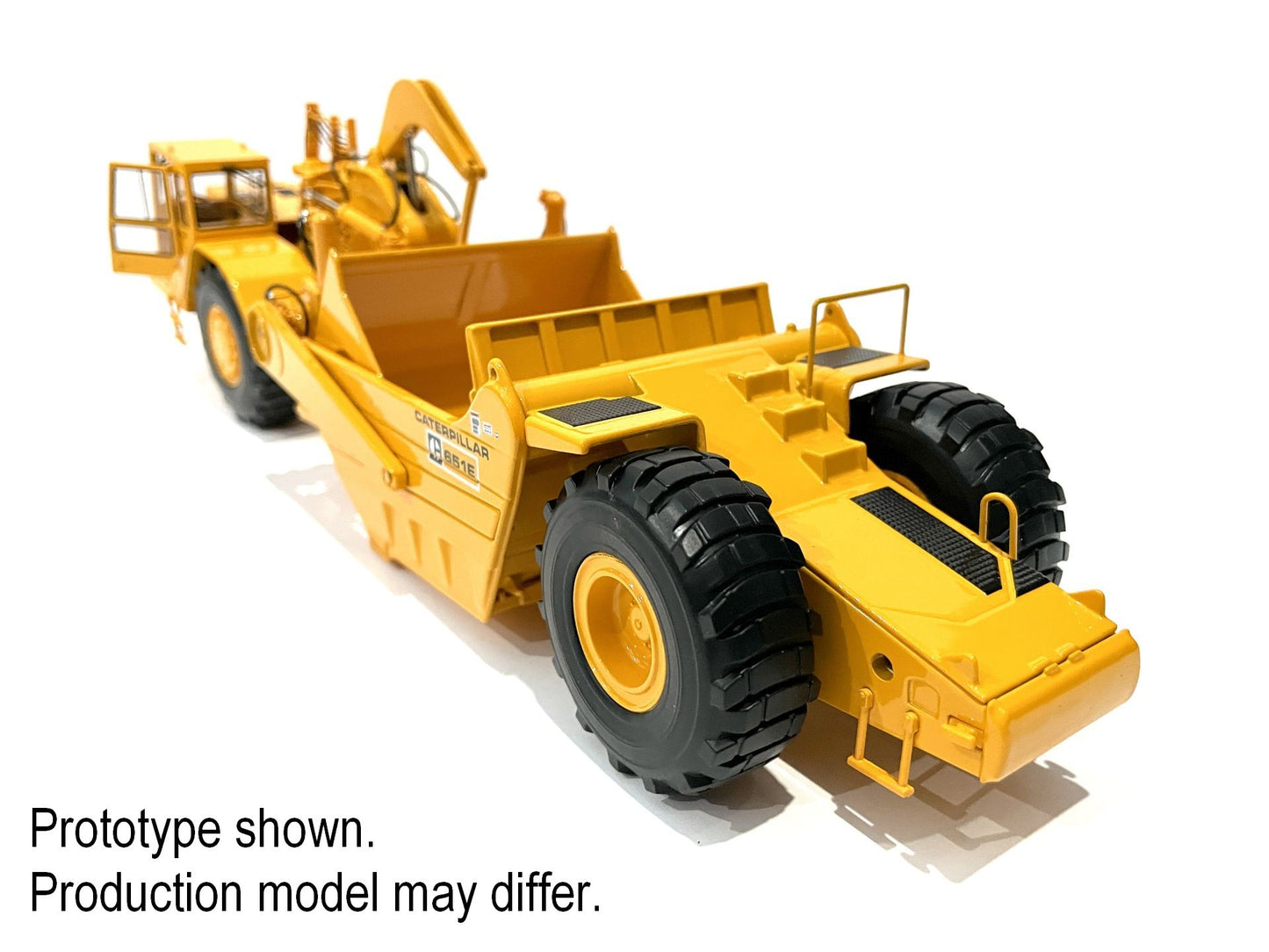 CCM CAT 651E Scraper