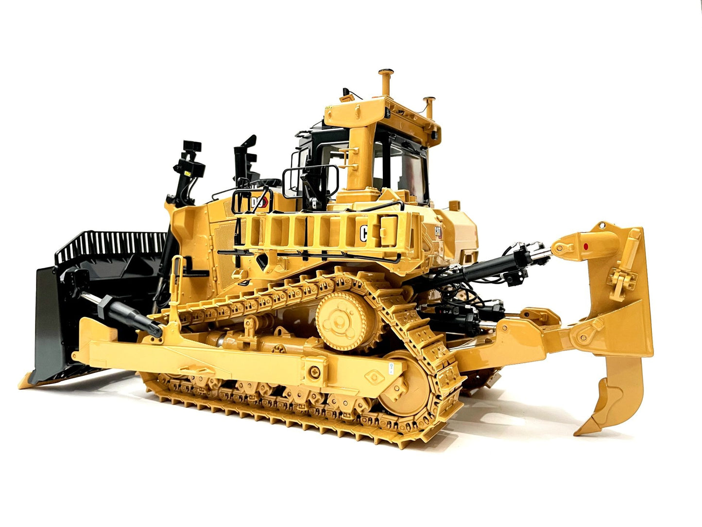CCM 1:24 CAT D9 Dozer SU-Blade w/ Single Shank Ripper