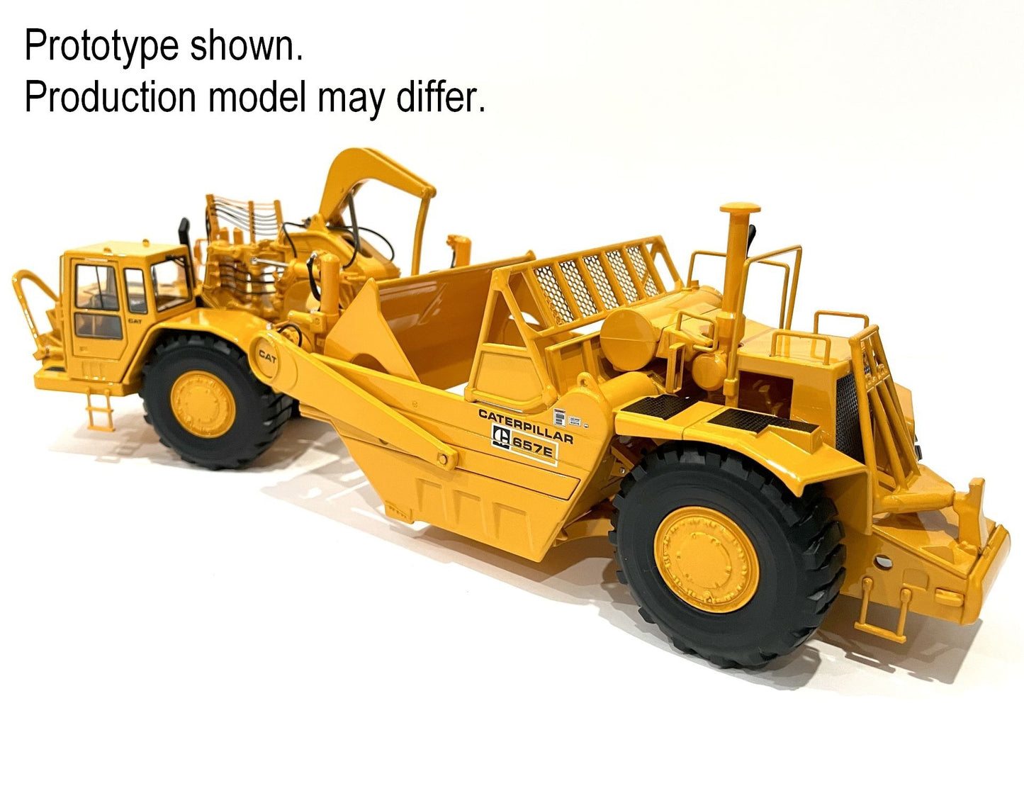 CCM CAT 657E Scraper